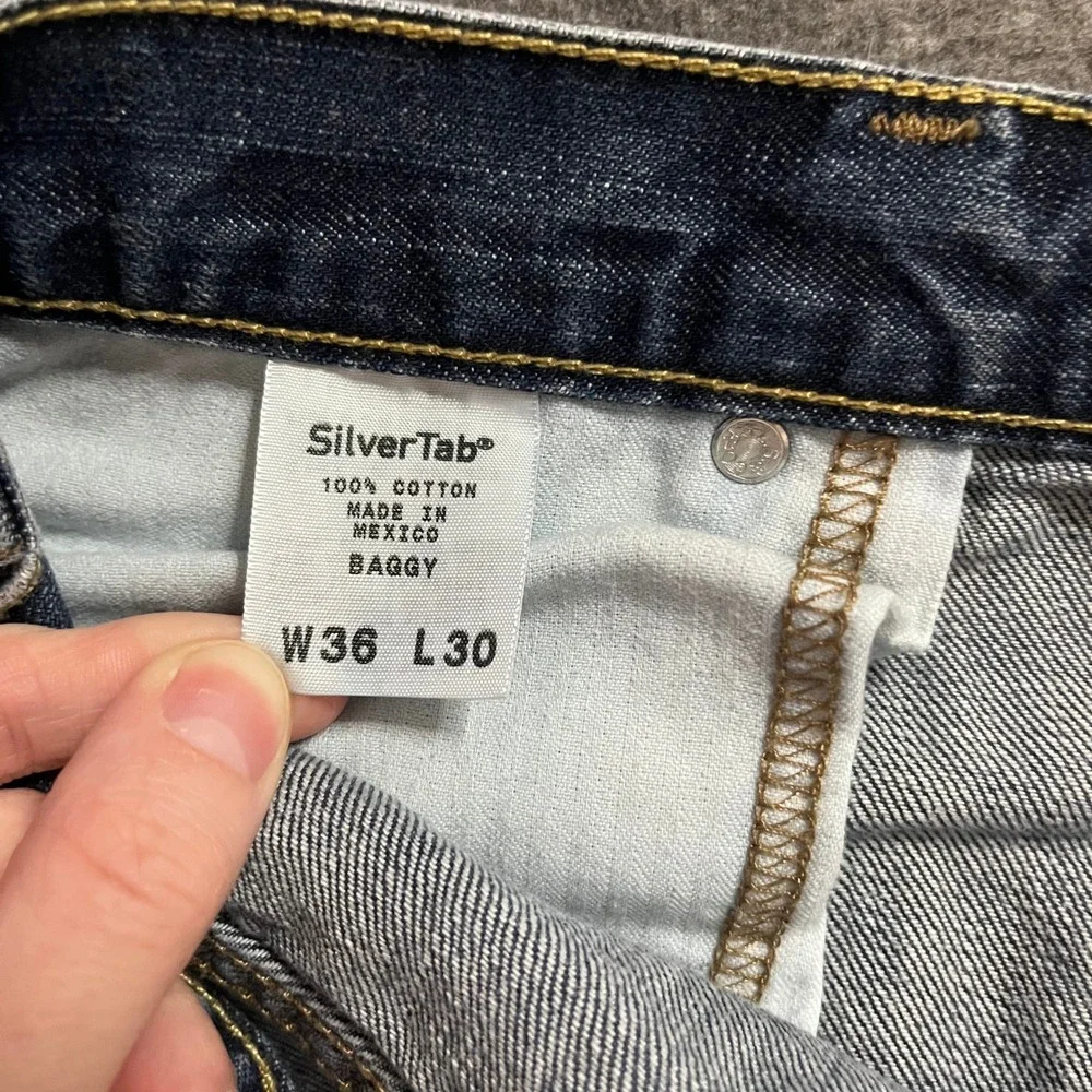 Levis SilverTab Baggy Jeans Mens 36x30 Blue Denim Wide Leg 90s Vintage Style